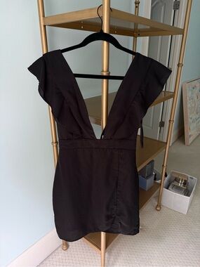 superdown Black Deep V Ruffle Sleeve Mini Dress